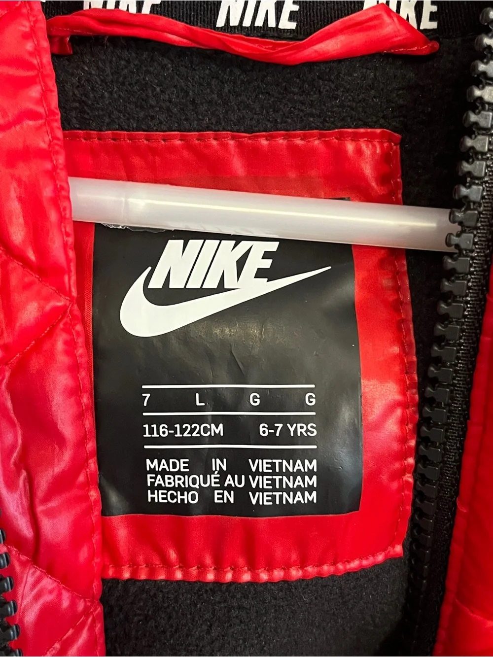 Kids size 6/7 Nike Just Do It Puffer Jacket Please Read